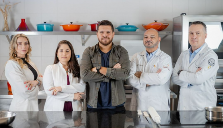 Boa mesa e muita saúde: reality desafia médicos na cozinha